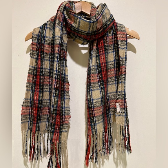 Cozy Plaid Scarf - Picture 1 of 3